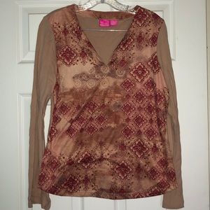 Long sleeve split neck shirt with bell sleeves, XL